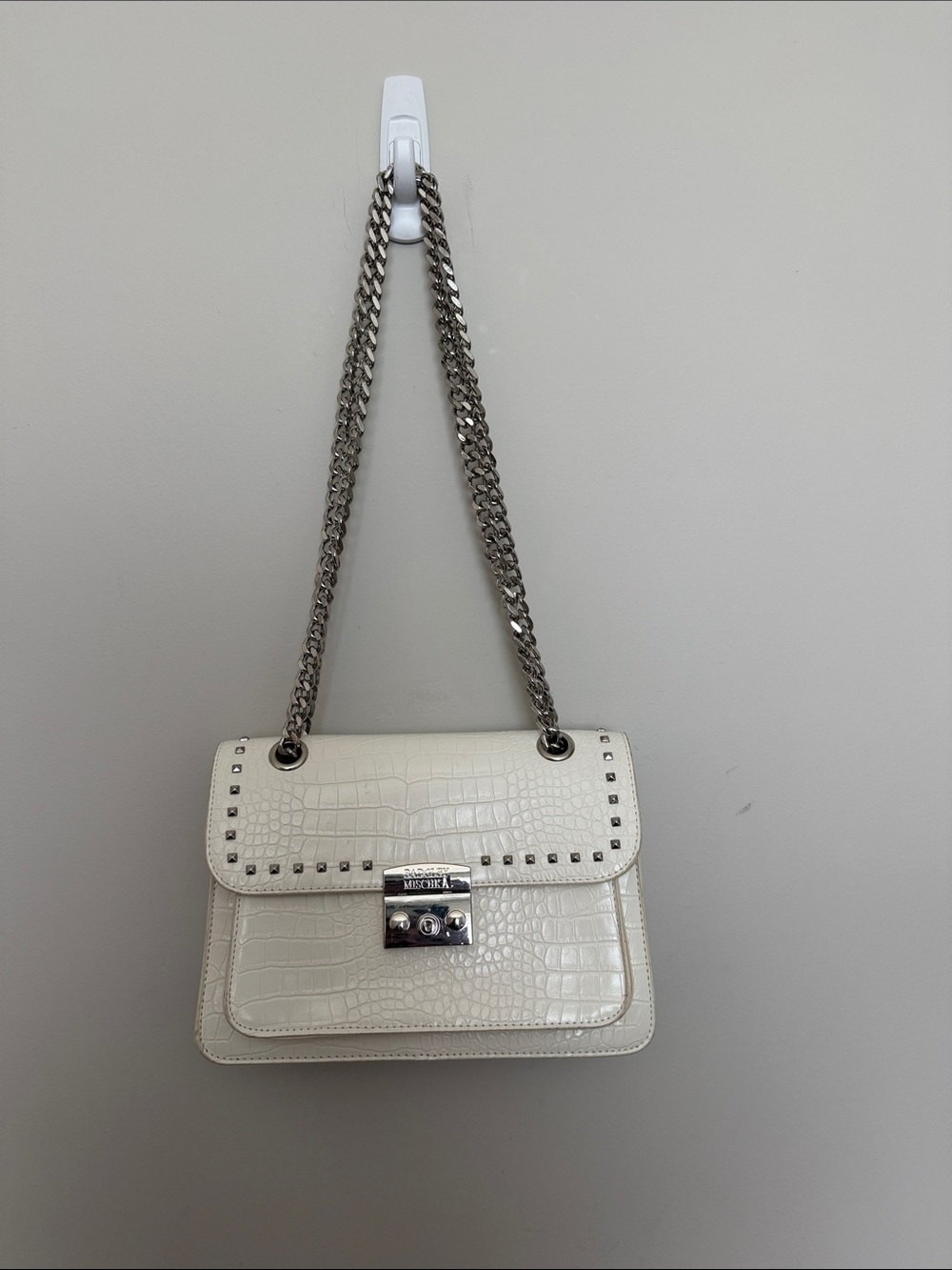 Badgley Mischka White Croc-Embossed Chain Shoulder Bag